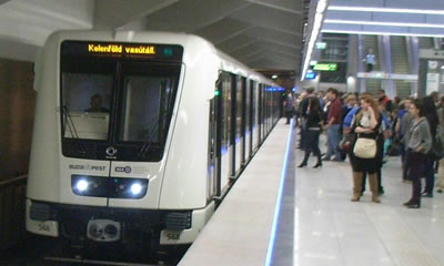 La linea M4, inaugurata nel 2014, è configurata per operare completamente in autonomia